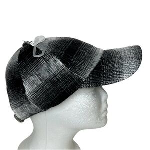 GAP Unisex One Size Black‎ White Plaid Poly Wool Blend Adjustable Baseball Cap.